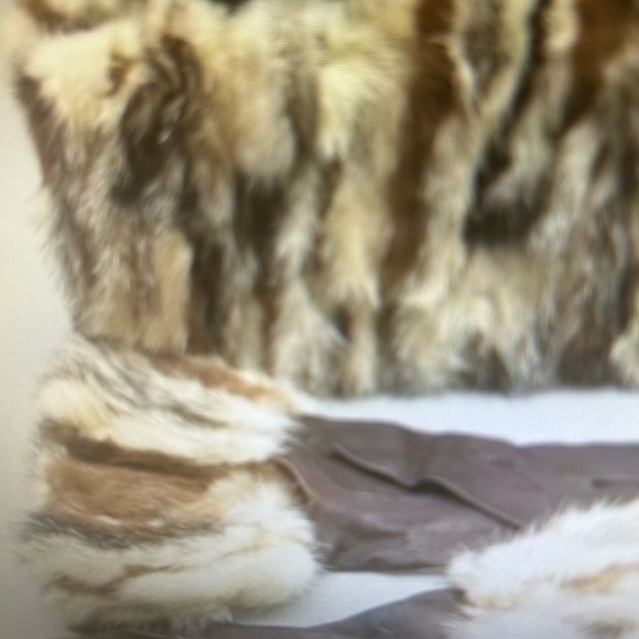 Gorgeous Mink fur purse with matching Mink  and leather gloves - Picture 2 of 12